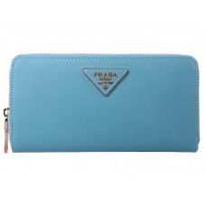 Portafoglio Prada Saffiano Zippy con logo triangolare blu