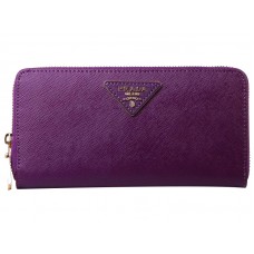 Portafoglio Prada Saffiano Zippy con logo triangolare viola