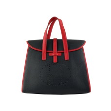 Borsa Hermes 08c Flap nera con finiture in pelle rossa