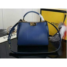 Borsa Fendi Peekaboo Essential in pelle di vitello blu