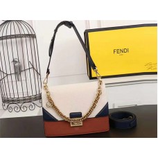 Borsa Fendi Kan I in pelle di vitello color crema