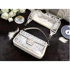 Borsa Baguette Fendi in PU bianco