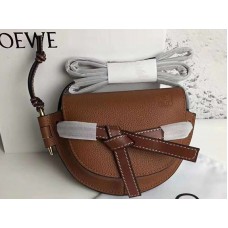 Loewe Gate Mini Bag in morbida pelle di vitello grana marrone