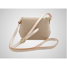 Louis Vuitton Monogram Vernis Minna Street Crema