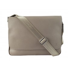 Louis Vuitton Taiga Pelle Romana Mm Polaire