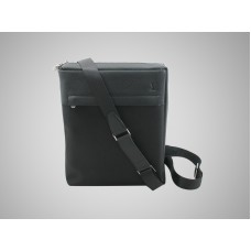 Louis Vuitton Taiga Beloukha Nero