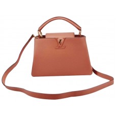 Borsa Louis Vuitton Capucines BB rosa