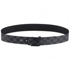 Louis Vuitton Damier Grafite Louis Vuitton Iniziali 40mm