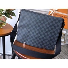 Louis Vuitton Damier Graphite Canvas Distretto Mm n41029