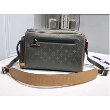 Borsa per fotocamera Louis Vuitton Monogram Titanium Canvas m43884