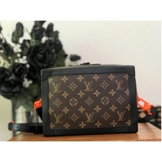 Bauletto morbido Matchpoint in tela monogramma Louis Vuitton m44427