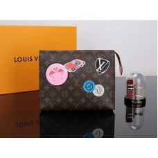 Louis Vuitton Monogram Canvas Beauty Case 26 m41438