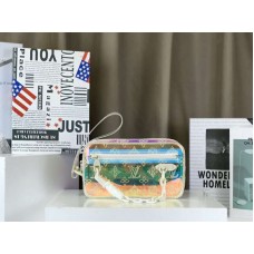 Pochette Louis Vuitton Monogram Embossed Pvc Volga Iridescent Prism m44458